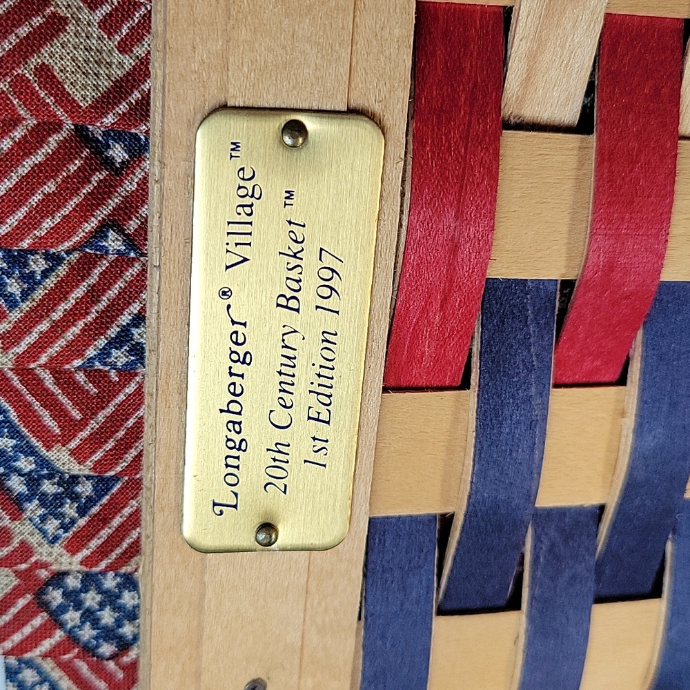 Vintage Longaberger Village 20th Century 1st Edition 1997 - Picture 2 of 7